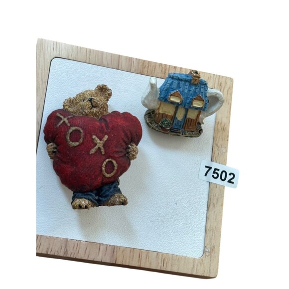 Boyds Bear With Heart & Cottage Pins Collectible Figurines Set - Picture 1 of 10